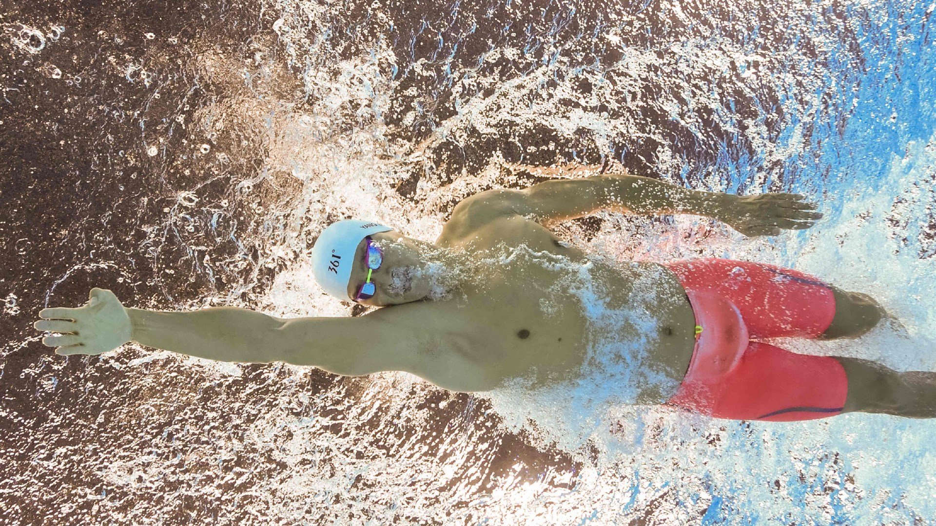 南美风暴席卷北欧，萨拉赫关键一击，阿根廷粉碎瑞典神话