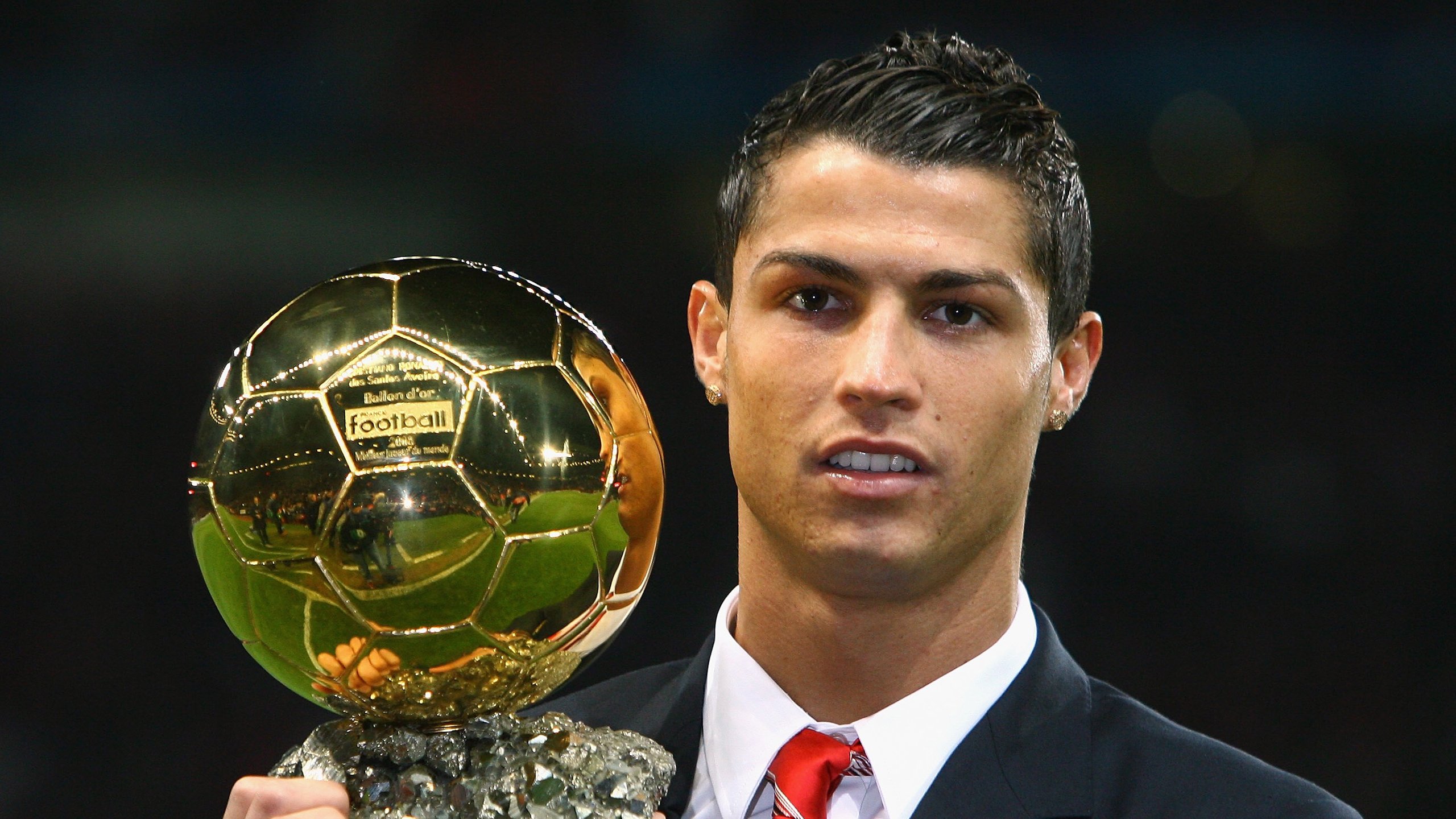 阿尔瓦雷斯高光表现锁定胜局，多特蒙德力克伊拉克展现战术韧性